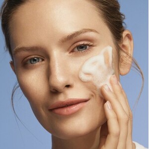 Пенка Weleda Очищающая нежная для лица 150 мл